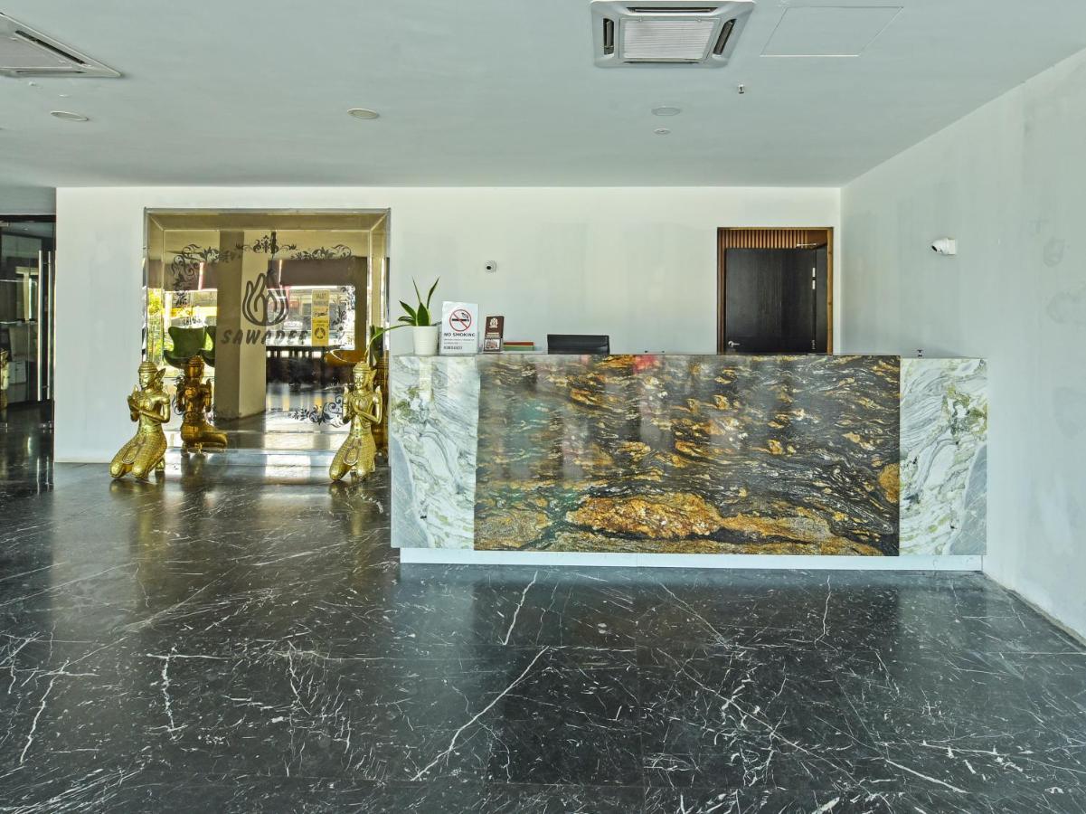 Capital O 90130 Sawadee Hotel Johor Bahru Exteriör bild